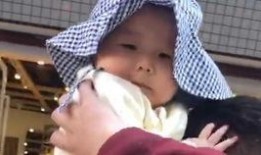 幼崽爆料自己爸爸视频,爸爸私密视频意外曝光，背后真相令人震惊