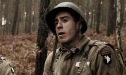 美剧兄弟连在线观看,重温二战传奇，在线重温战火硝烟